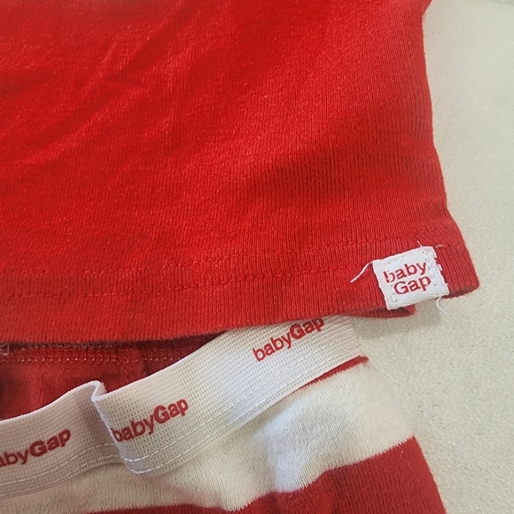 [ Baby Gap] size 5-cutest long sleeve & pants pajama set- red/ white stripe 🐻‍❄ - Picture 10 of 16